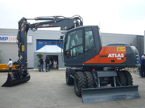 ATLAS Large Excavator  150 W Wheel