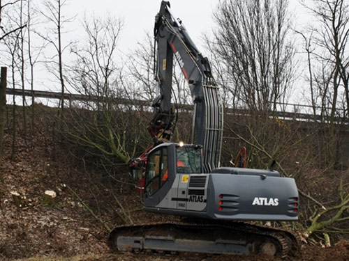 ATLAS Large Excavator 210 LC Crawler