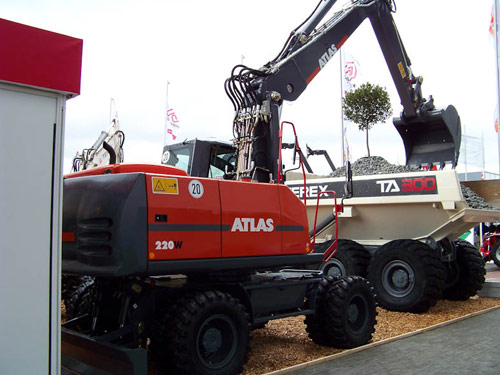 ATLAS Large Excavator 220 W Wheel