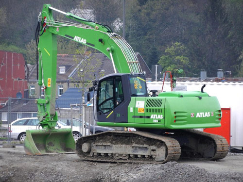 ATLAS Large Excavator  225 LC Crawler