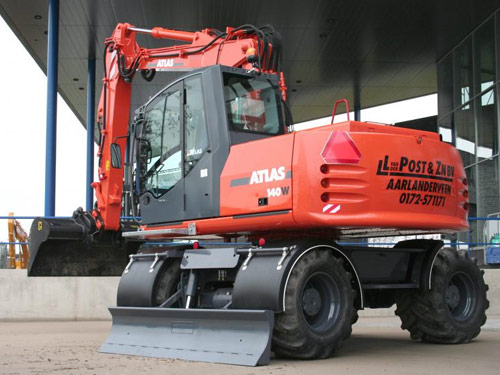 ATLAS Large Excavator  140 W Wheel