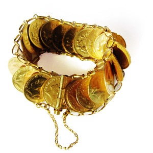22k and 24k Yellow Gold Antique 1912 Half Sovereign Coin Bracelet | Luxury Jewelry