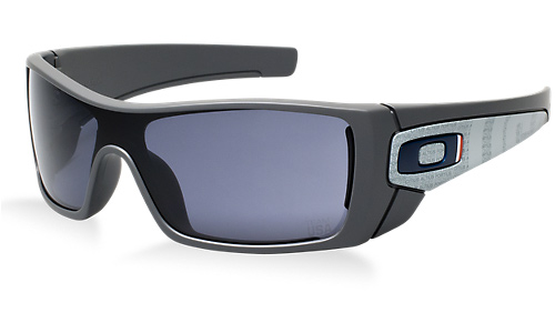 Oakley  OO9101 BATWOLF