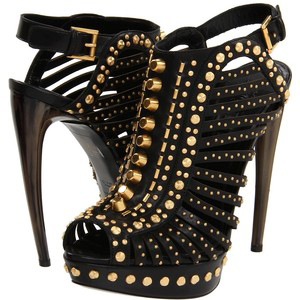Alexander McQueen Studded Pump - Women's Platform Pumps | Platformebi | პლატფორმები
