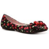 Betsey Johnson Sakey Flat  - Women's Ballet Flat Shoes 